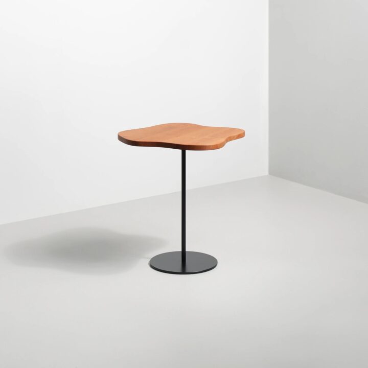 Short Lily Cocktail Table with "Cherry" top