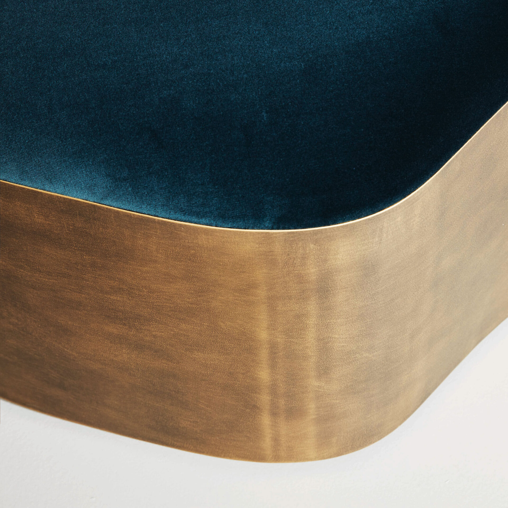 Lily-Ottoman-detail-81