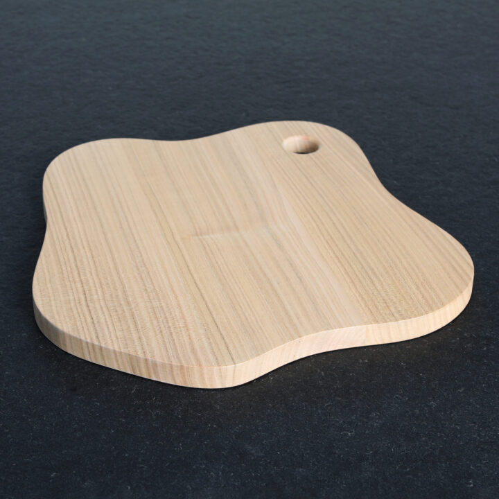 Lily-oak-chopping-board