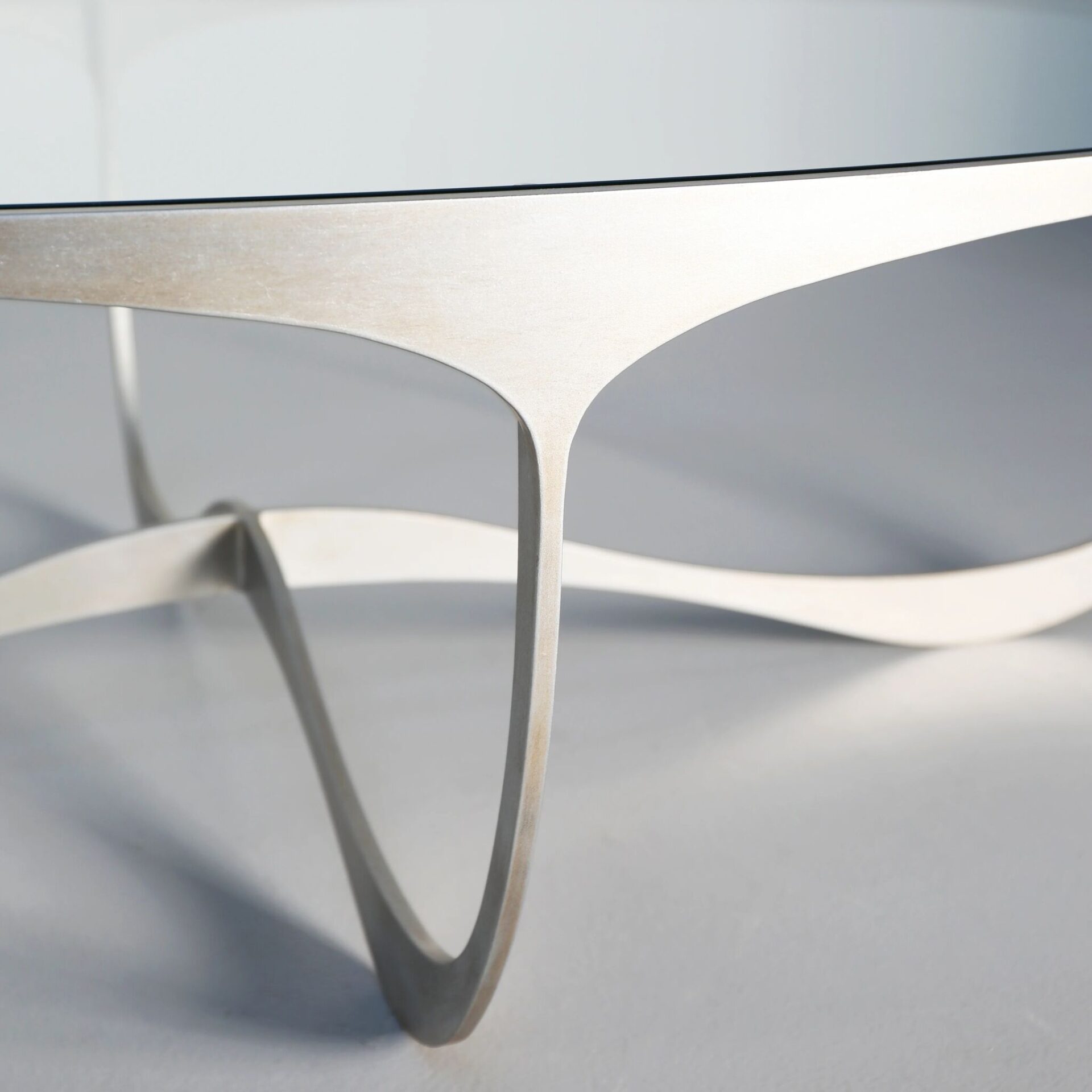 Memphis Oval 160×100 10mm PS Detail – Website Product