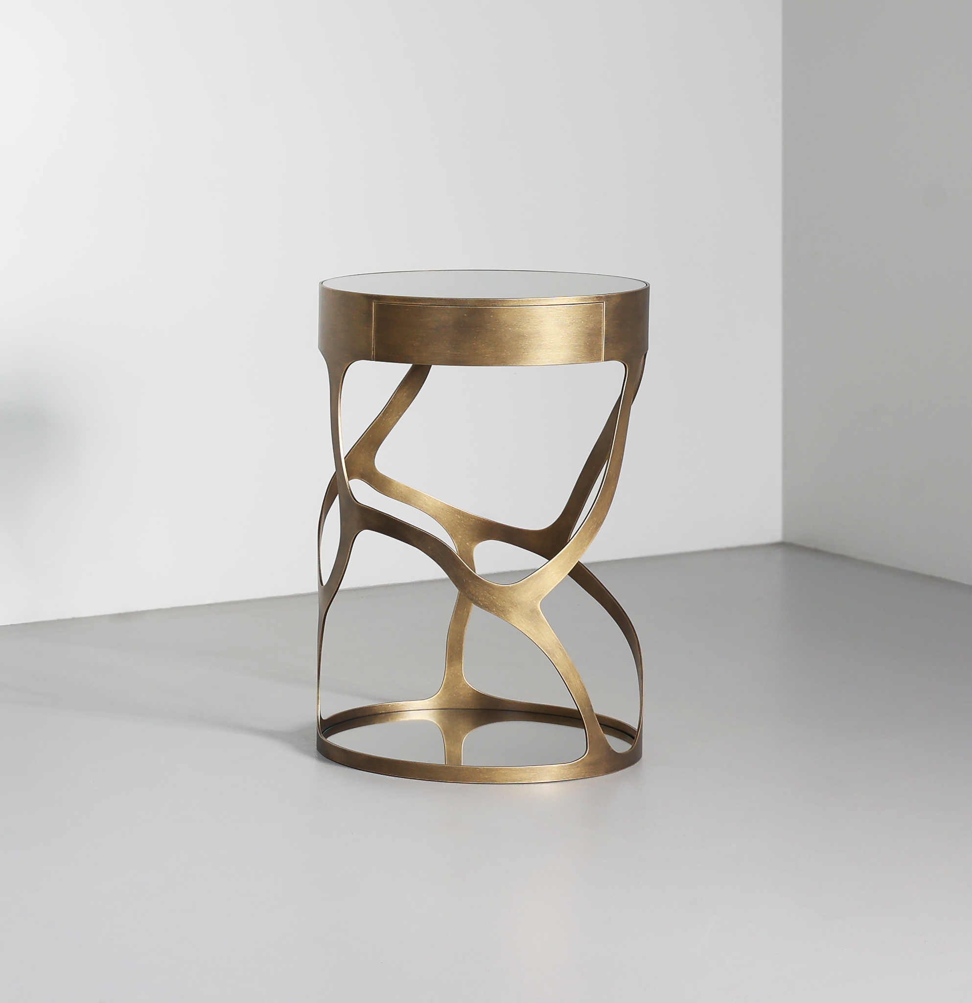 Papillon-Bedside-in-FG-WEB.jpg