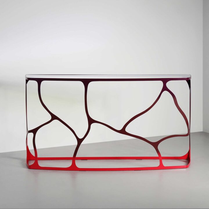 Finished in "Baronet Red" with a clear glass top
